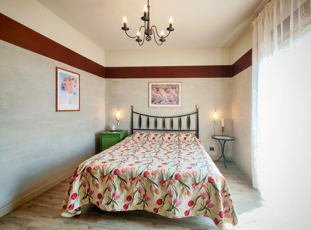 Superior Family Room with Lake Garda View - Hotel Castello San Antonio Lazise