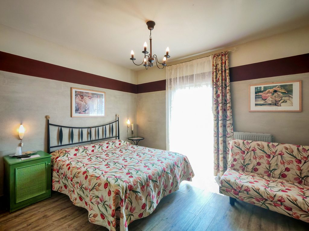 Chambre familiale supérieure avec vue sur le lac de Garde - Hôtel Castello San Antonio Lazise