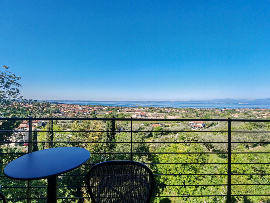 Camera Matrimoniale Standard Vista Lago - Hotel Castello San Antonio Lazise sul Lago di Garda