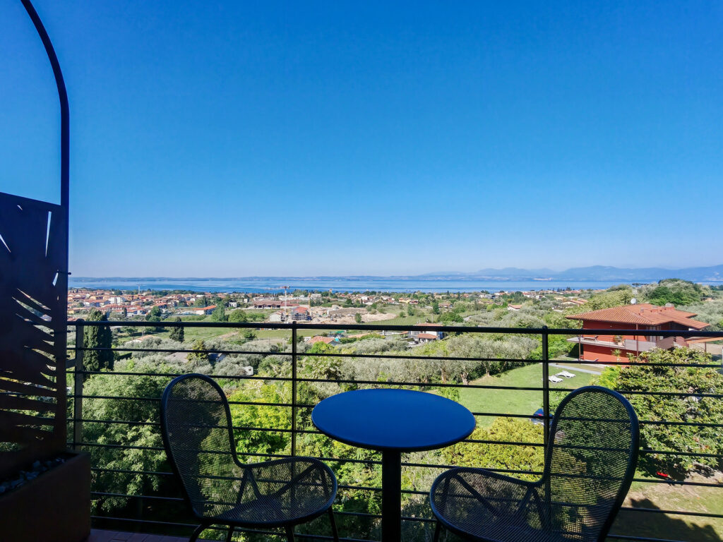 Camera Matrimoniale Standard Vista Lago - Hotel Castello San Antonio Lazise sul Lago di Garda