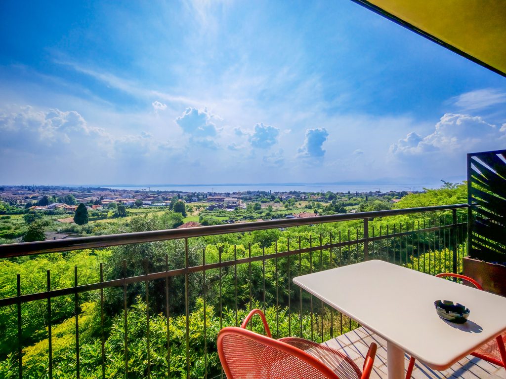 Superior Double Room with Lake Garda View - Pet Friendly - Hotel Castello San Antonio Lazise